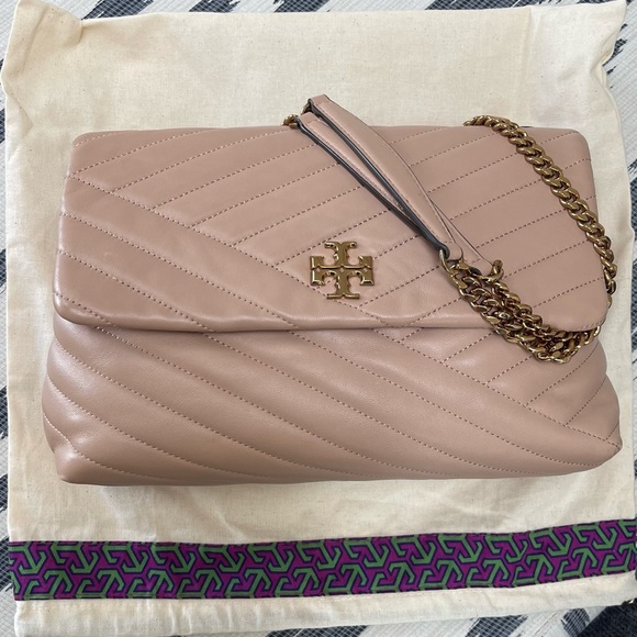 LIKE NEW Tory Burch kira chevron shoulder bag - Picture 4 of 9
